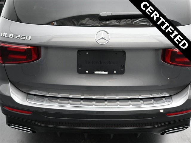 2024 Mercedes Benz GLB 250 photo 11