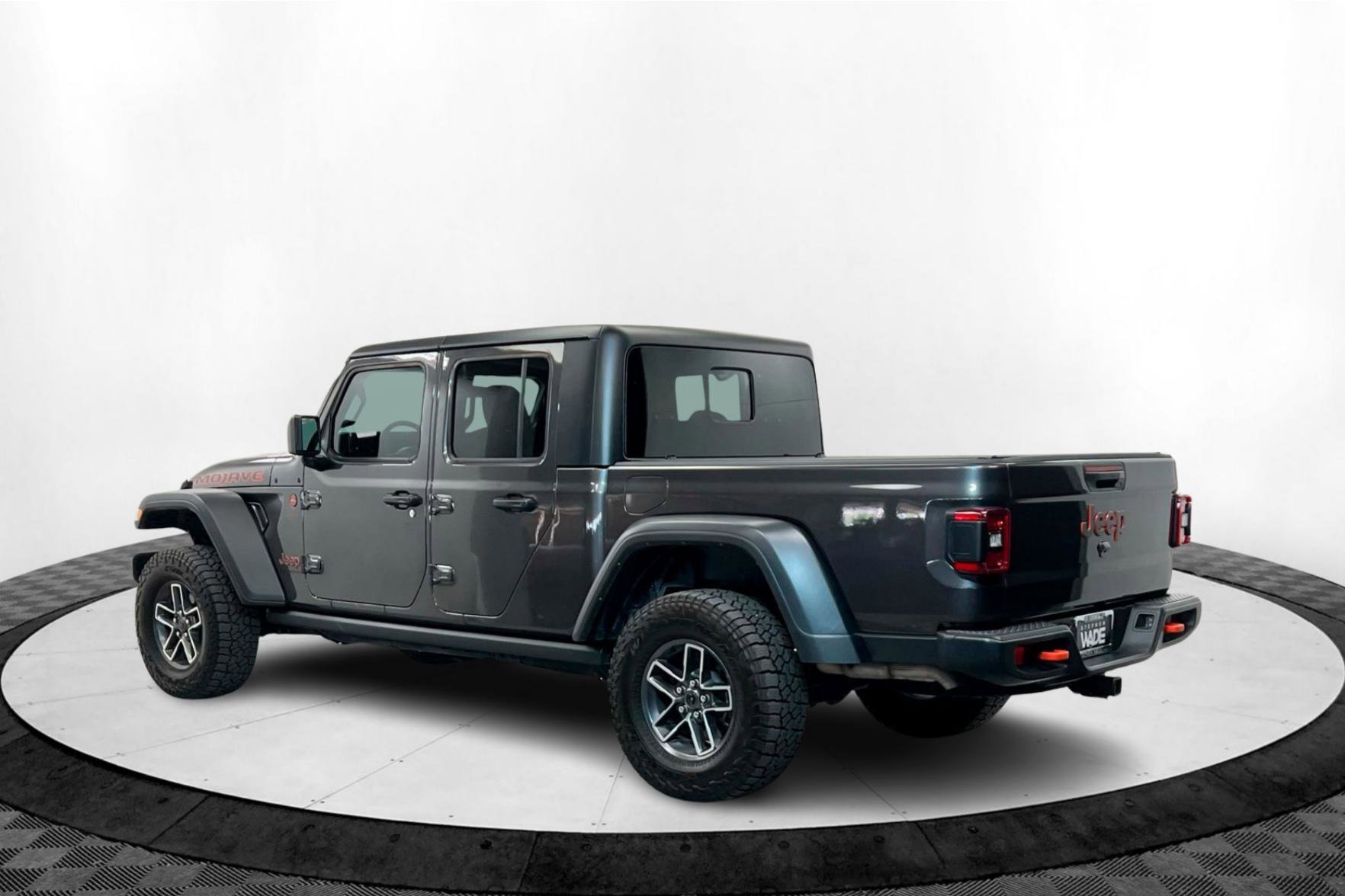 2024 Jeep Gladiator Mojave photo 3