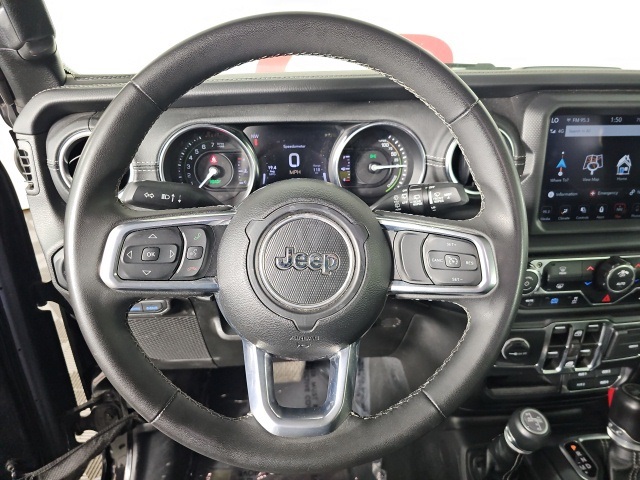 2023 Jeep Wrangler Sahara 4xe photo 13