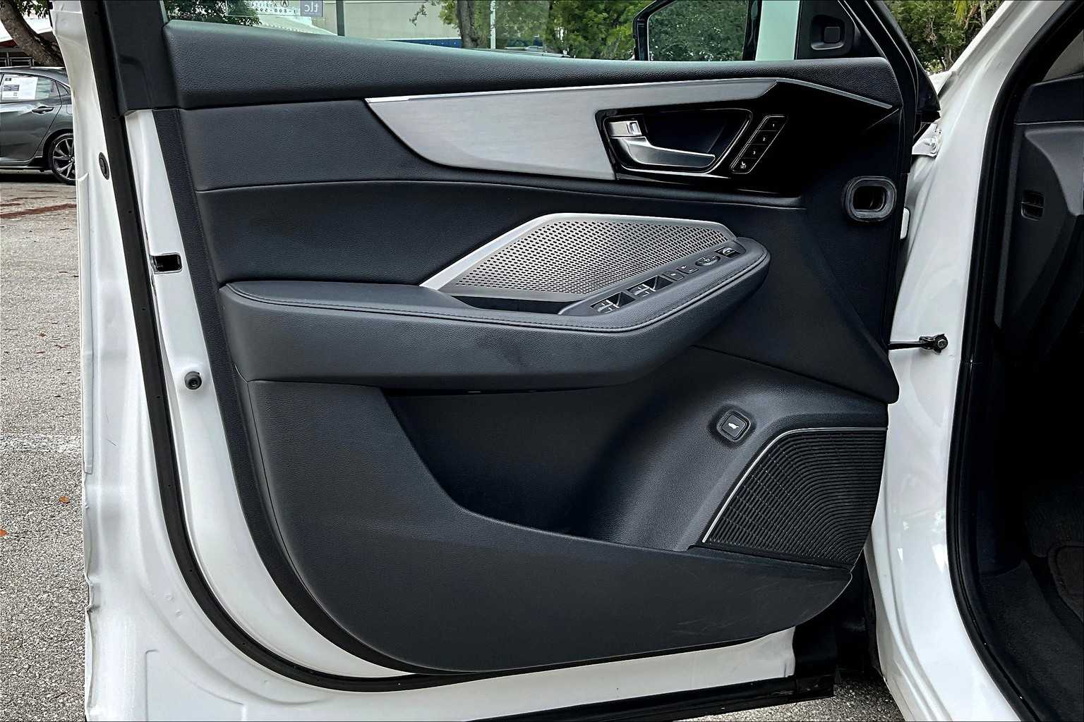 2024 Acura MDX photo 23