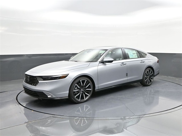 2025 Honda Accord Hybrid Touring's photo