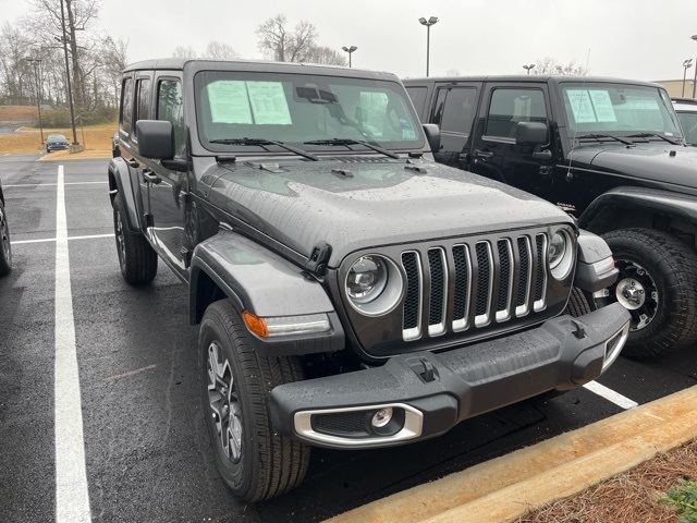 2025 Jeep Wrangler 4-Door Sahara's photo