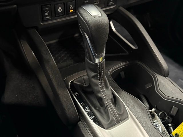 2024 Nissan Frontier SV photo 25