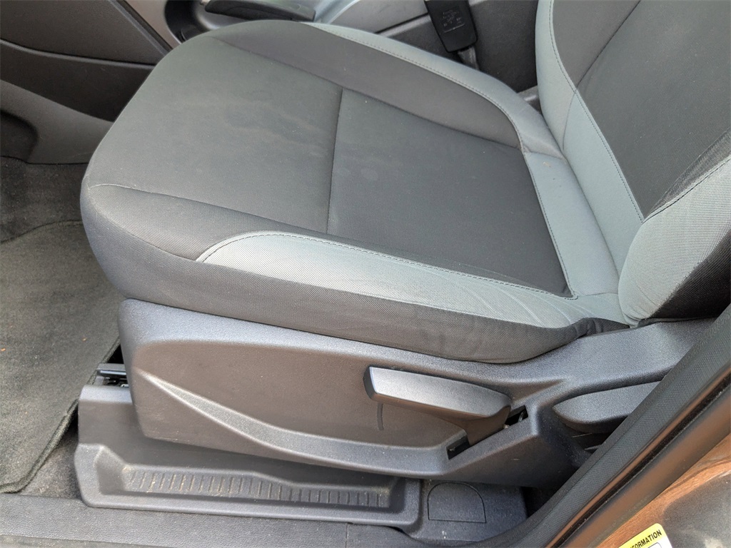 2014 Ford Escape S photo 16