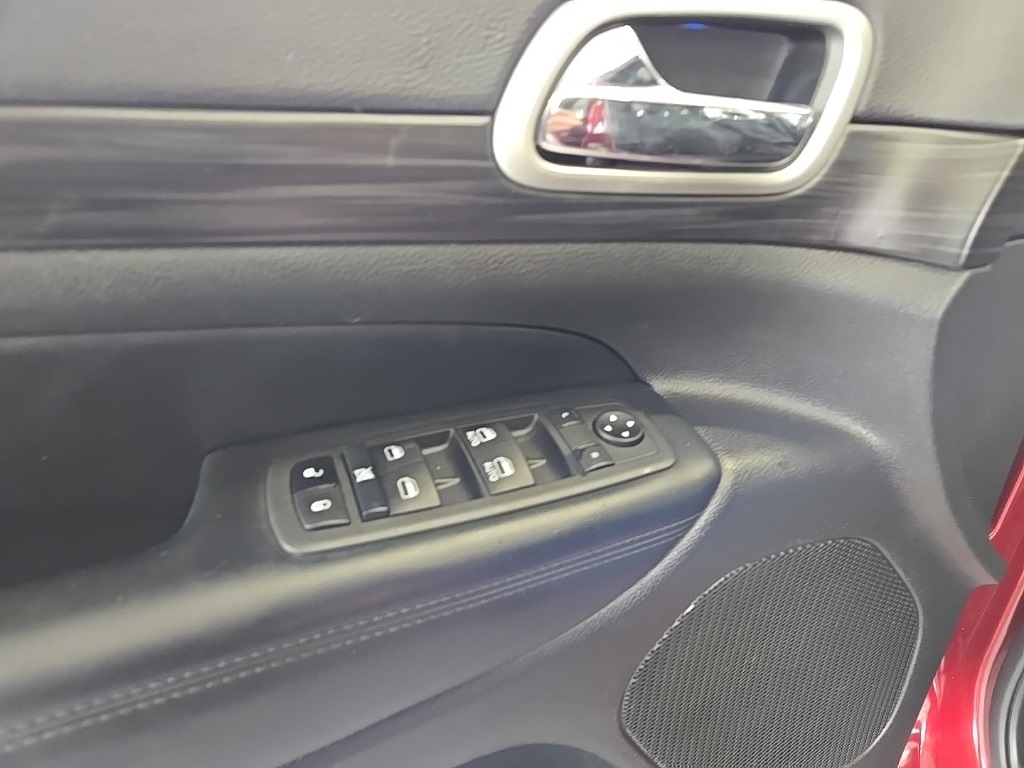 2022 Jeep Cherokee Laredo X photo 18