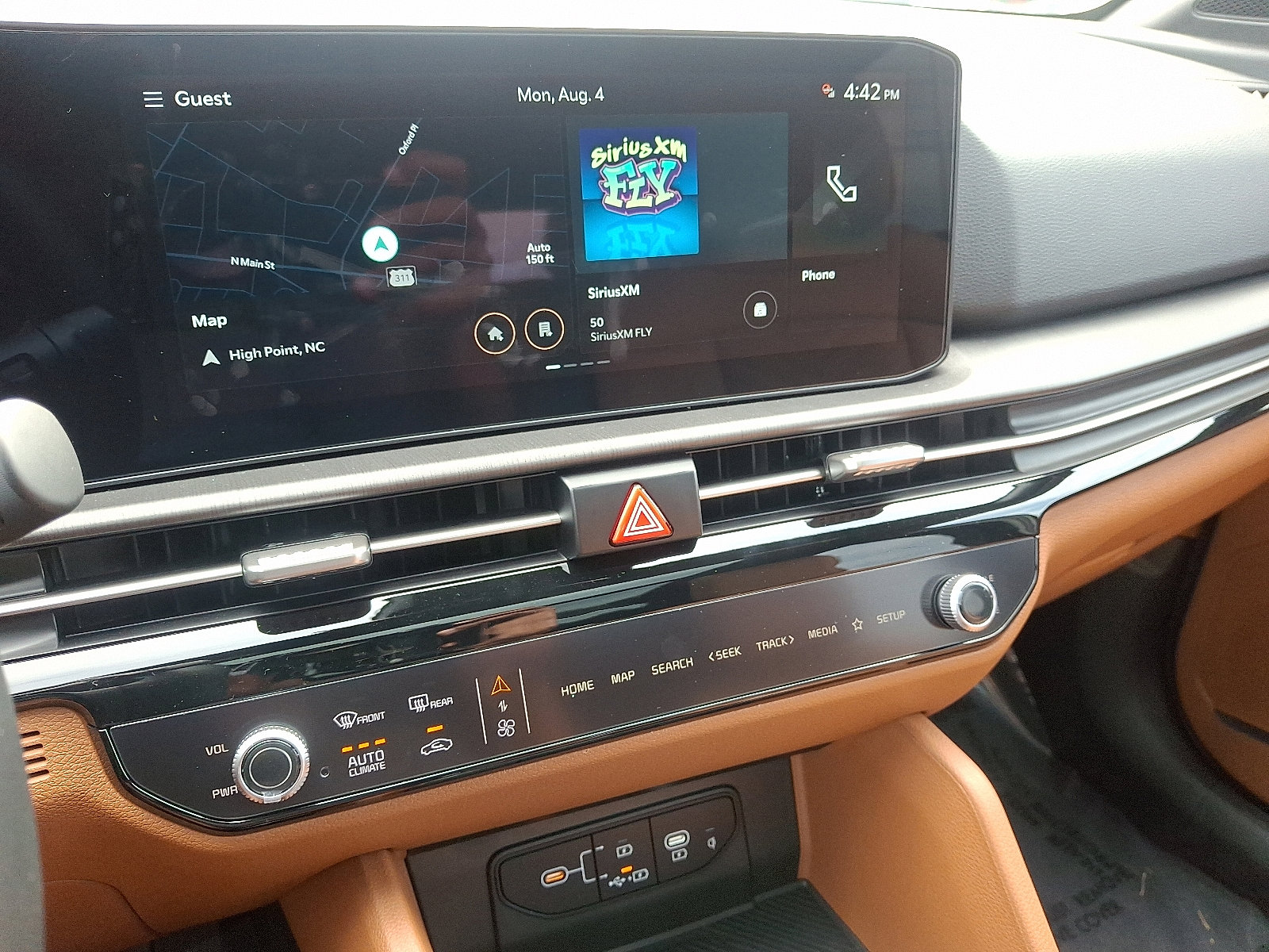 2026 Kia Sportage X-Line photo 8