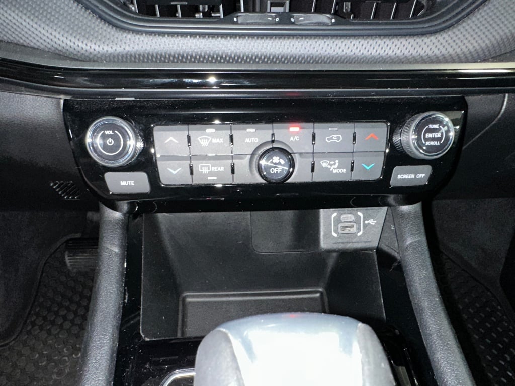 2024 Jeep Compass Trailhawk photo 11