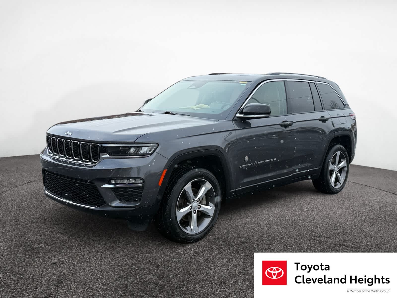 2022 Jeep Grand Cherokee Limited's photo