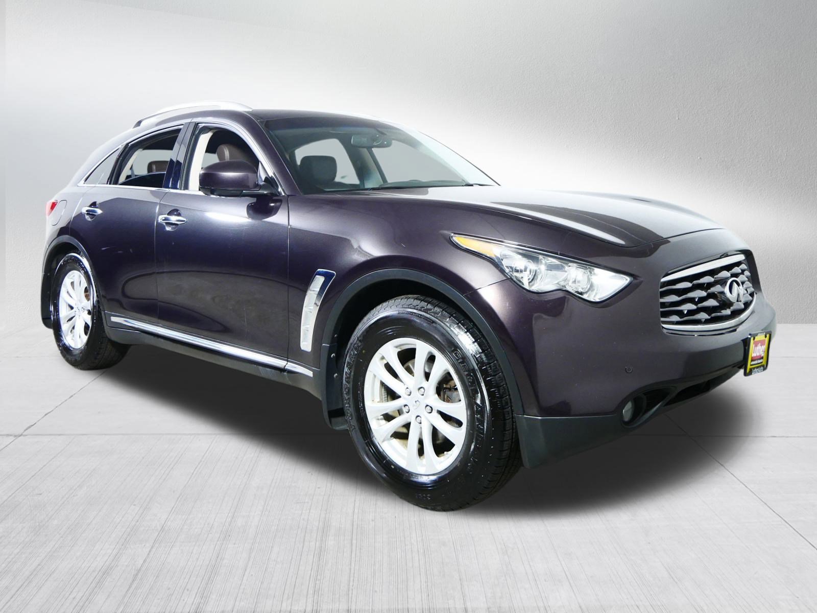 2011 INFINITI FX 35's photo