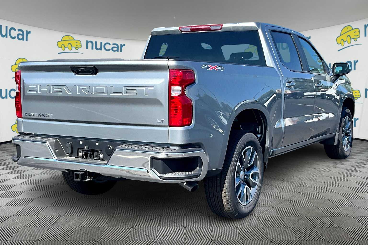 2025 Chevrolet Silverado 1500 LT photo 6