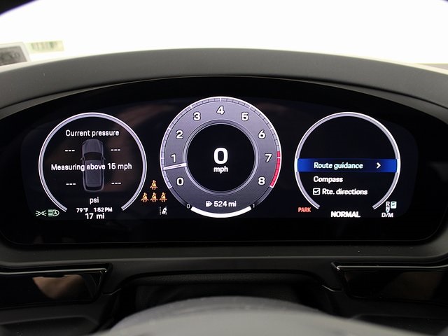 2025 Porsche Cayenne S photo 17