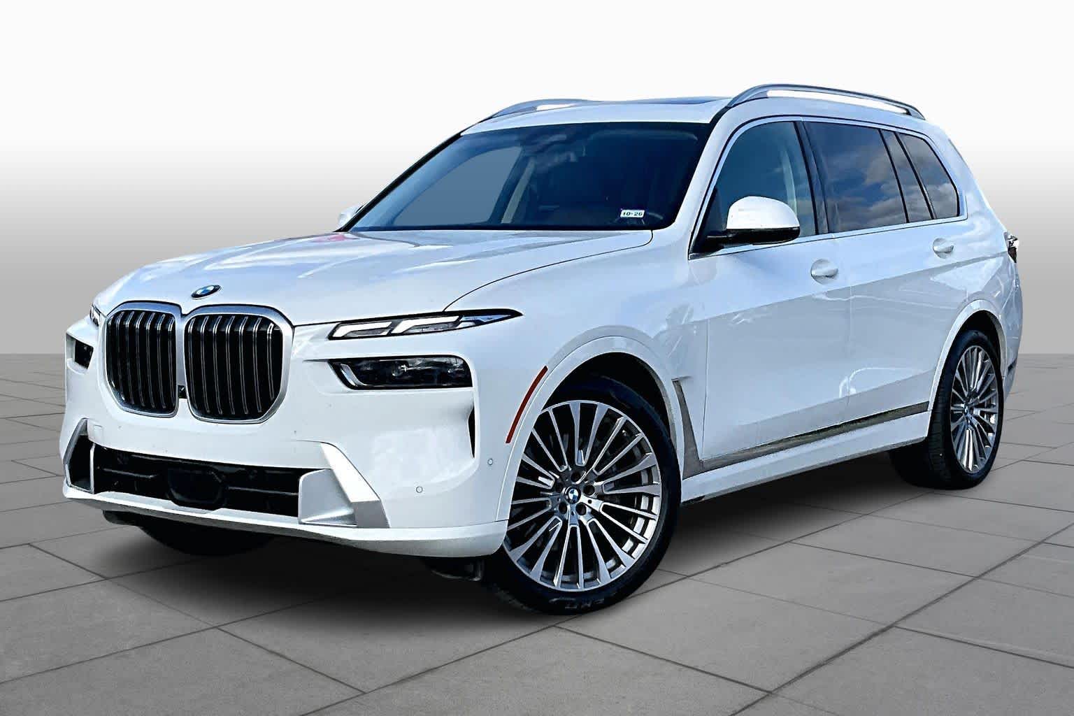2024 BMW X7 40i's photo