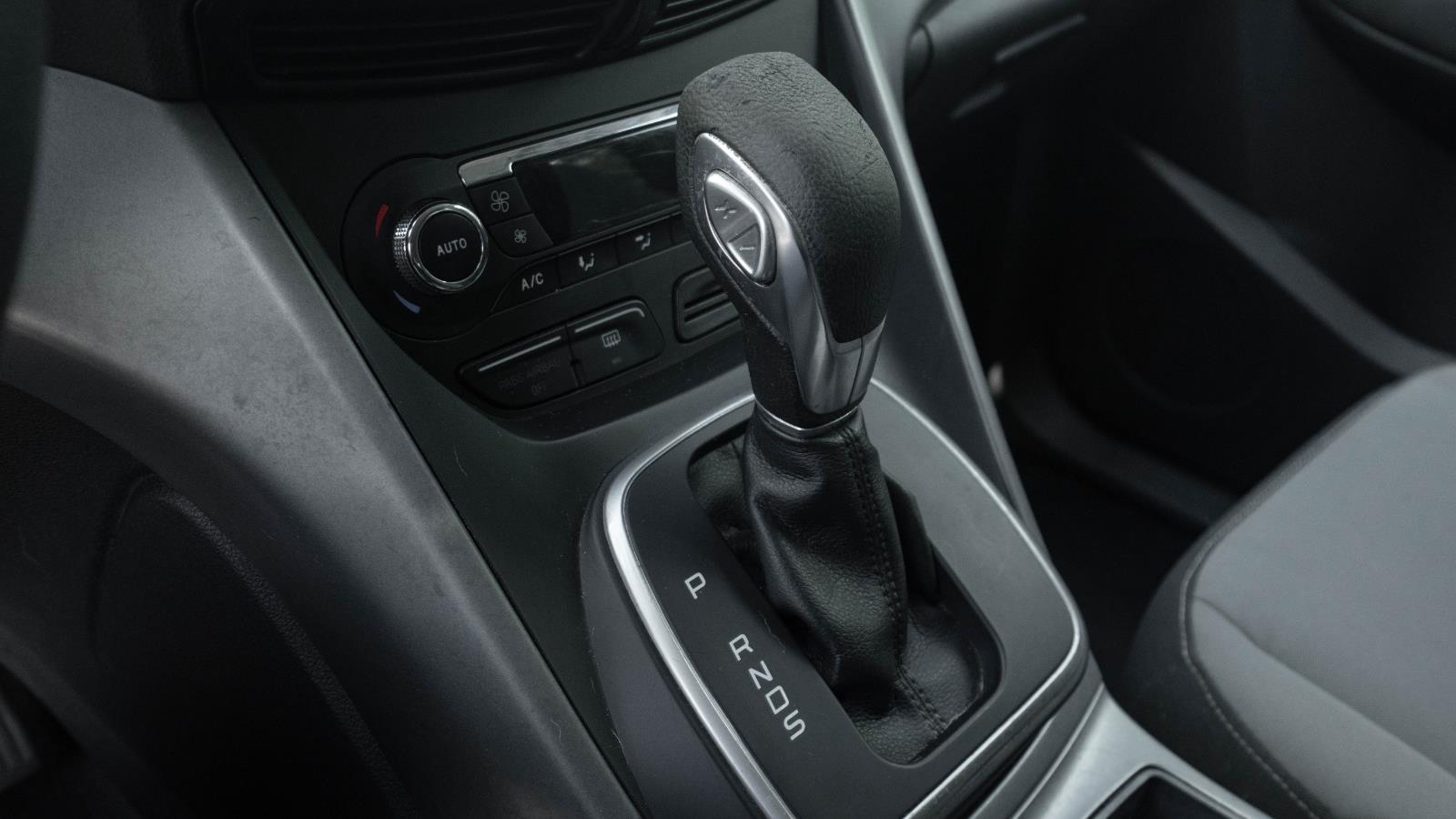 2014 Ford Escape Titanium photo 16