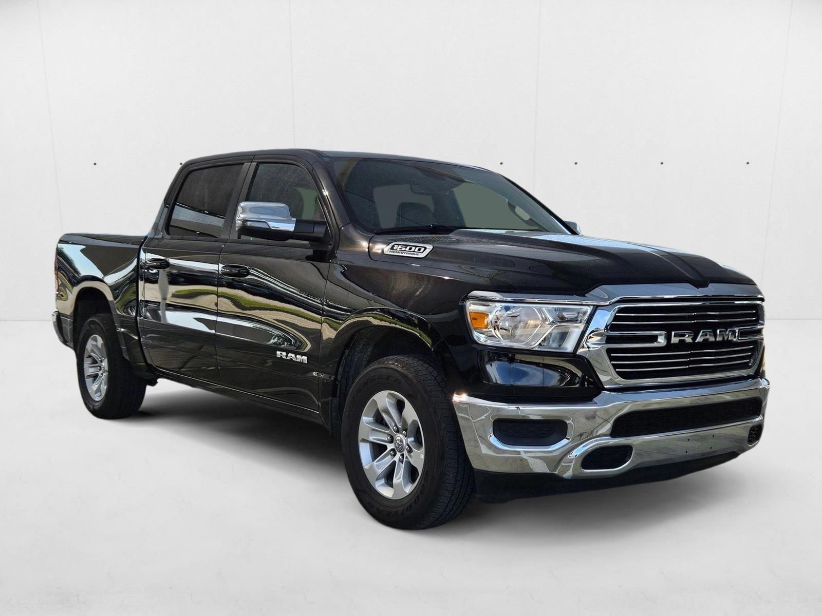 2024 Ram 1500 Laramie photo 3