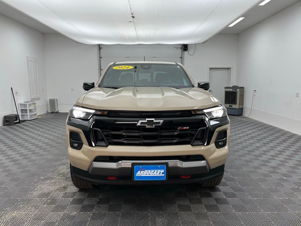 2024 Chevrolet Colorado Z71 photo 7