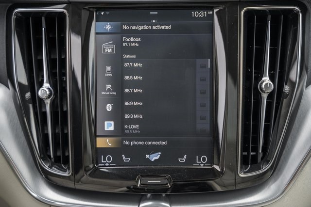 2019 Volvo XC60 T5 Momentum photo 21