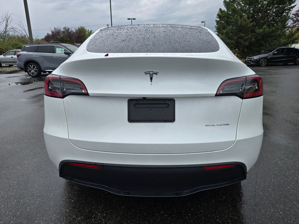 2023 Tesla Model Y Long Range photo 7