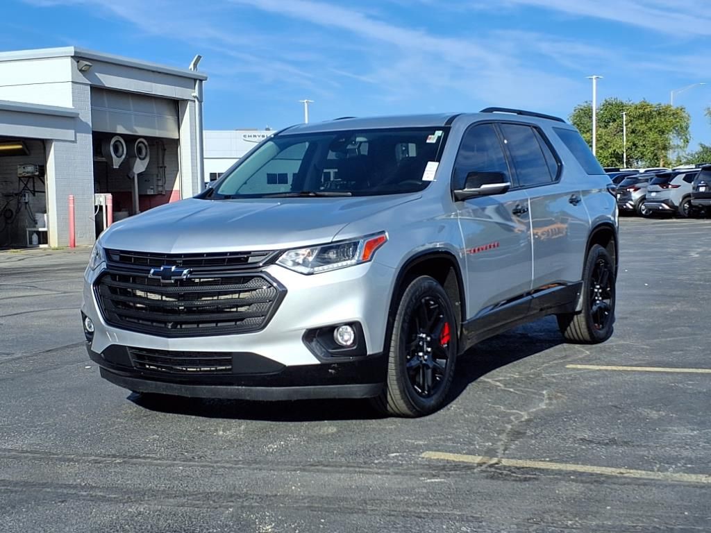 Used 2021 Chevrolet Traverse Premier with VIN 1GNERKKW7MJ199726 for sale in Kansas City