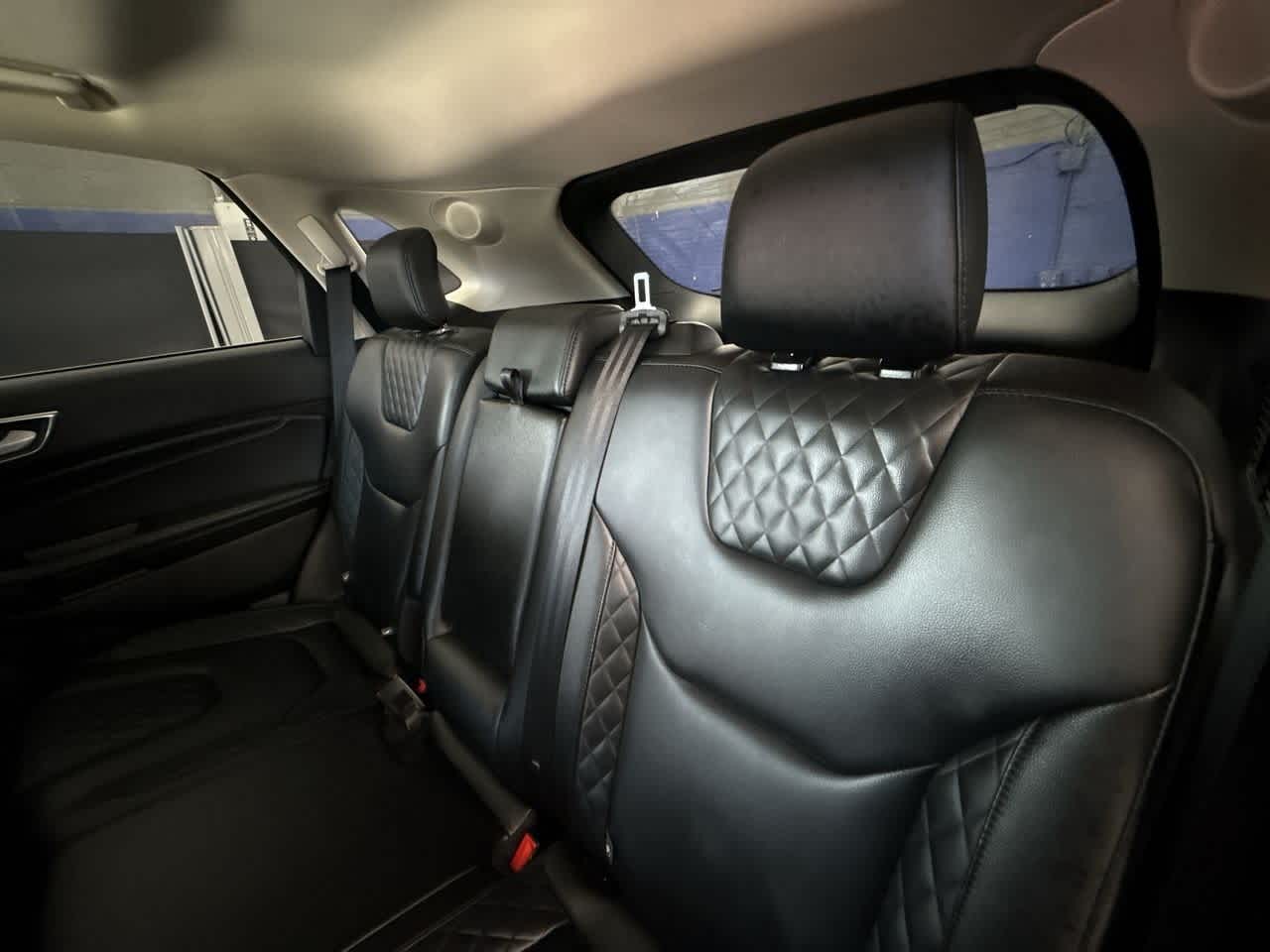 2024 Ford Edge Titanium photo 20