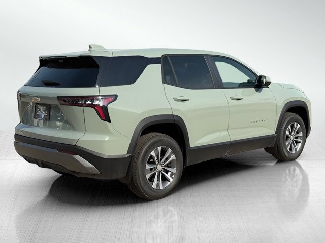 2026 Chevrolet Equinox LT photo 4