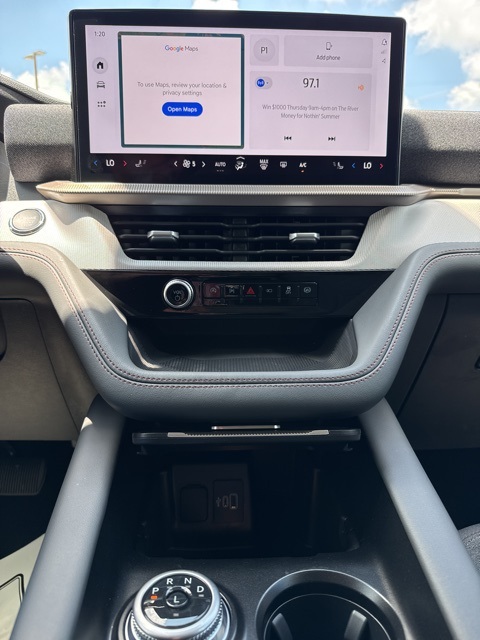 2025 Ford Explorer photo 34