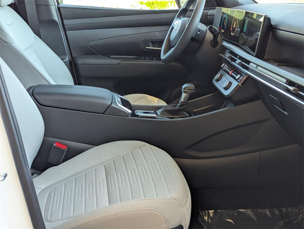 2025 Hyundai Santa Cruz SE photo 29