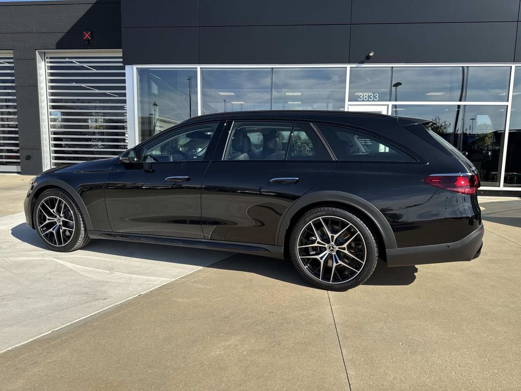 2026 Mercedes Benz E 53 AMG 4MATIC photo 2