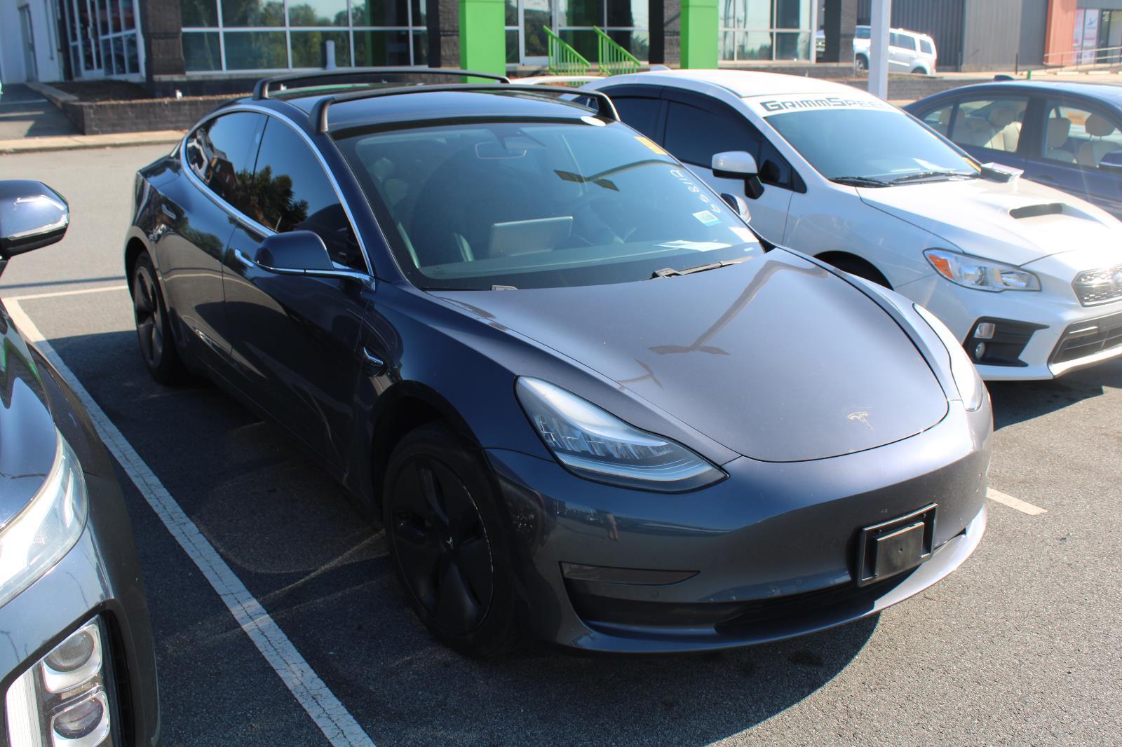 2020 Tesla Model 3 photo 3
