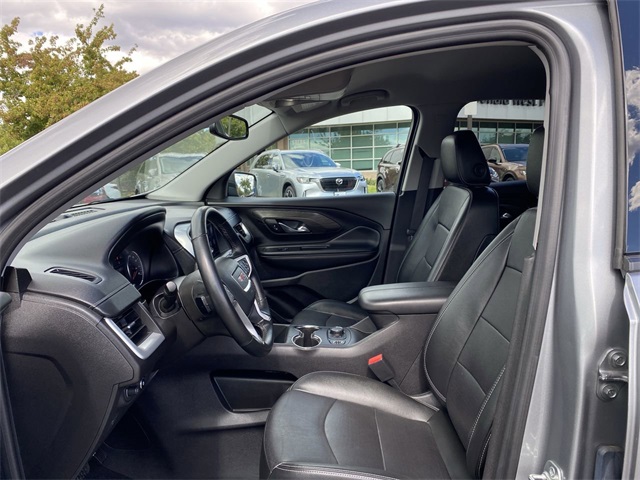2024 Gmc Terrain SLT photo 3