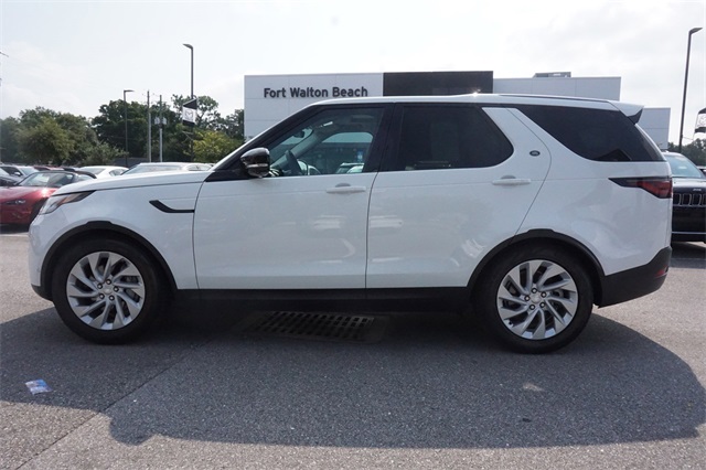 2024 Land Rover Discovery S photo 21