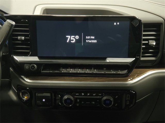 2025 Chevrolet Silverado 1500 LT photo 17