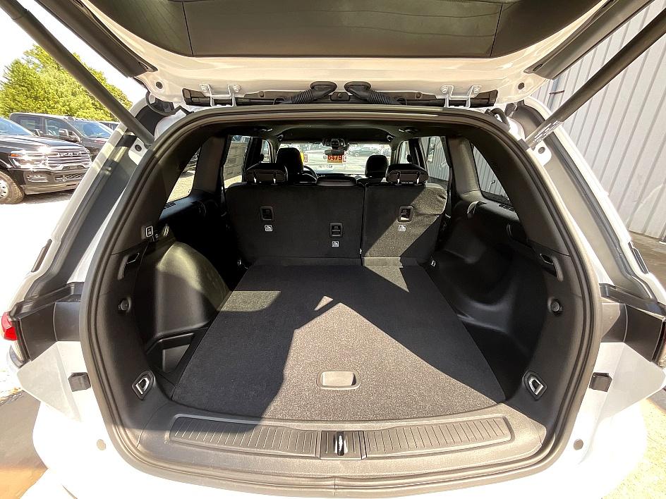 2025 Jeep Grand Cherokee Limited photo 8