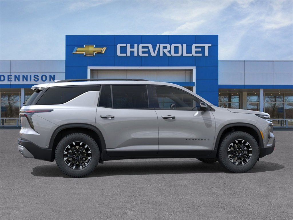 2026 Chevrolet Traverse Z71 photo 2