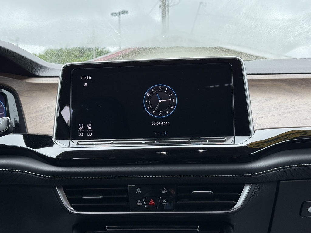 2024 Volkswagen Atlas SE Technology photo 20