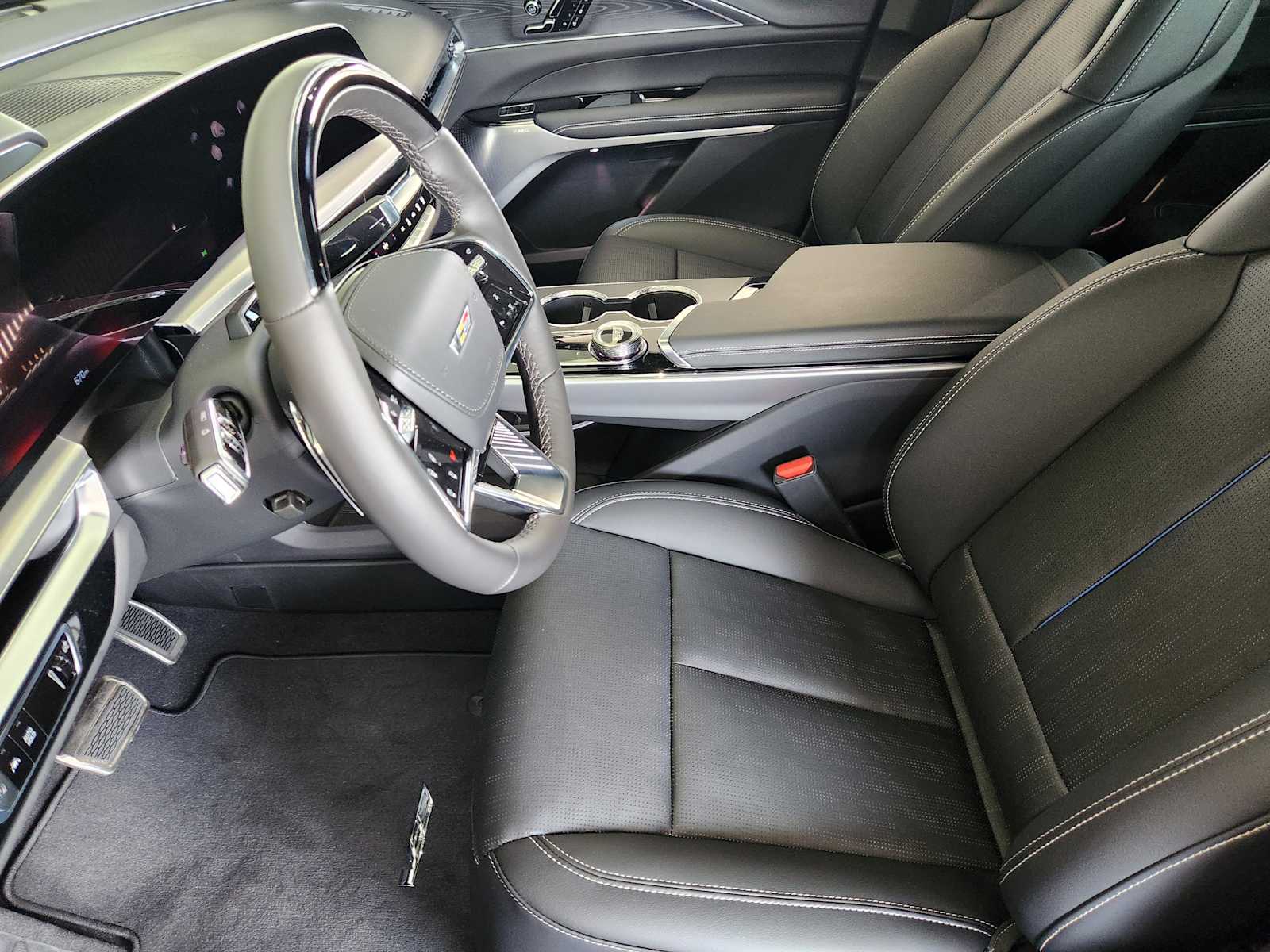 2026 Cadillac Lyriq photo 8
