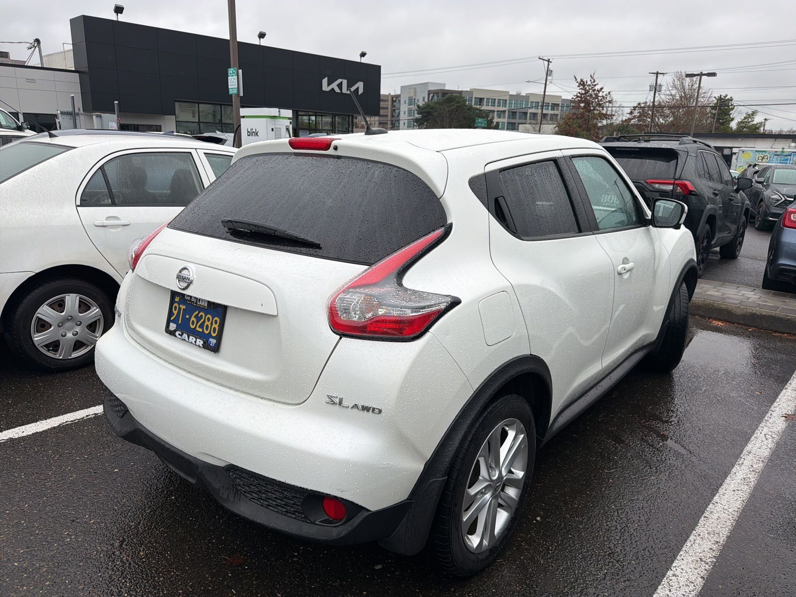 2016 Nissan Juke SL photo 4