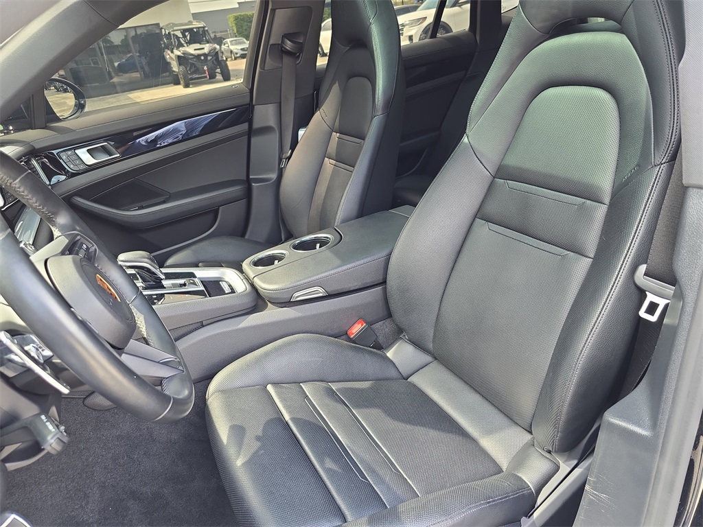 2023 Porsche Panamera Platinum photo 21