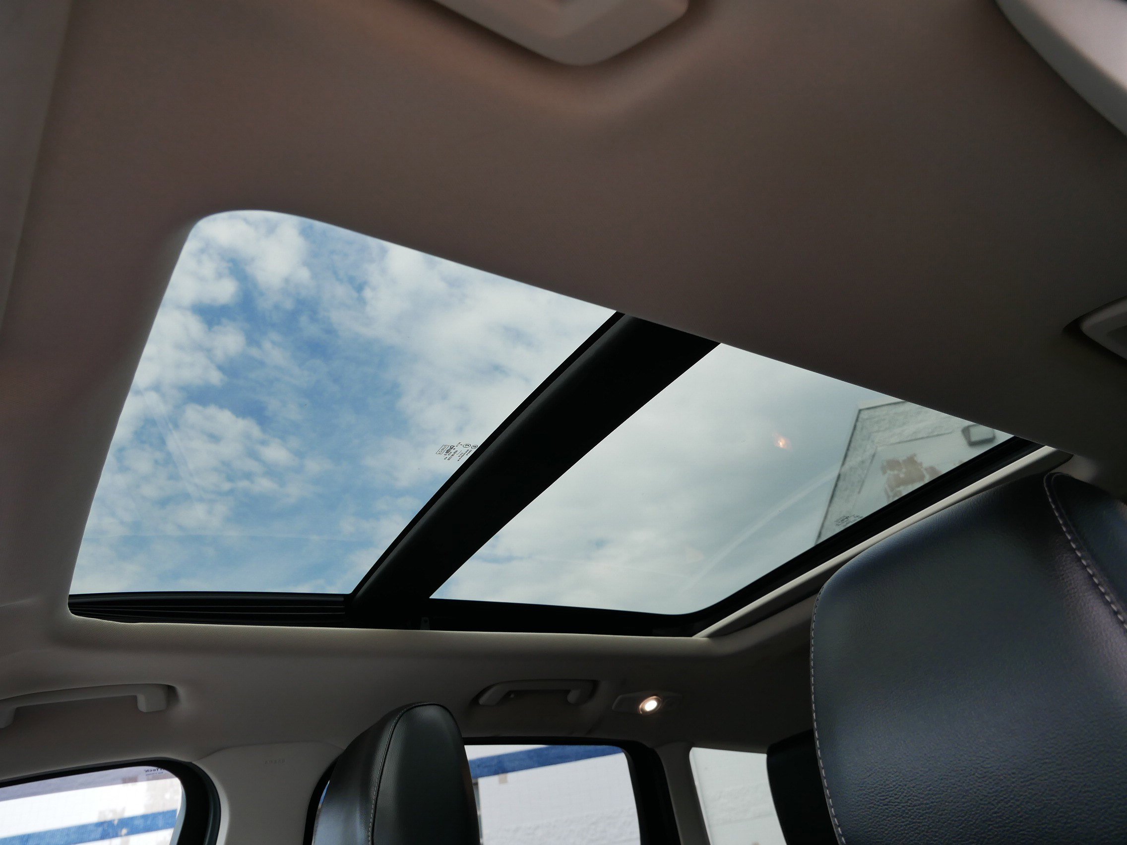 2017 Ford Escape Titanium photo 30