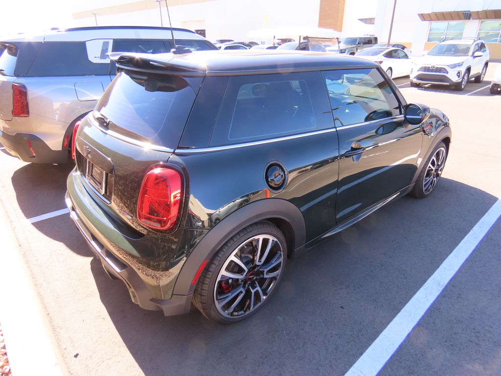 2023 Mini Countryman John Cooper Works Iconic photo 3