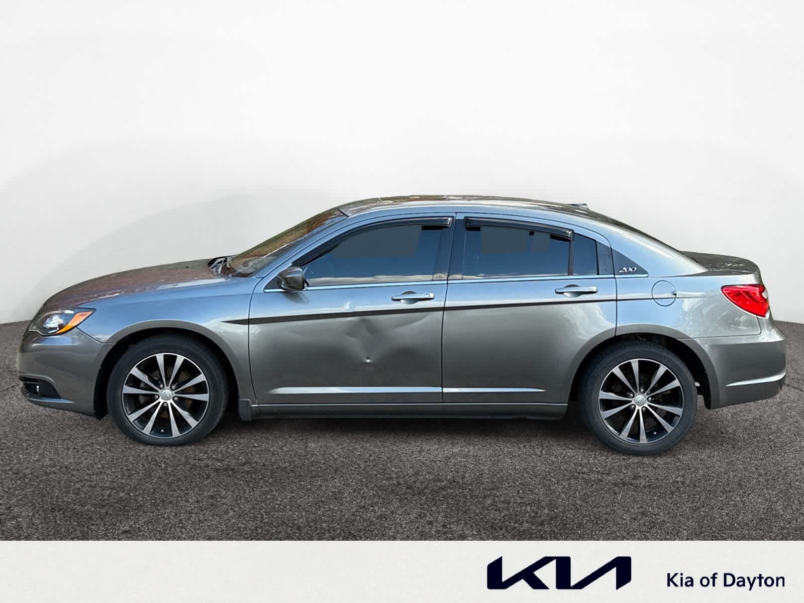 Used 2012 Chrysler 200 Touring with VIN 1C3CCBBG4CN249598 for sale in Huber Heights, OH