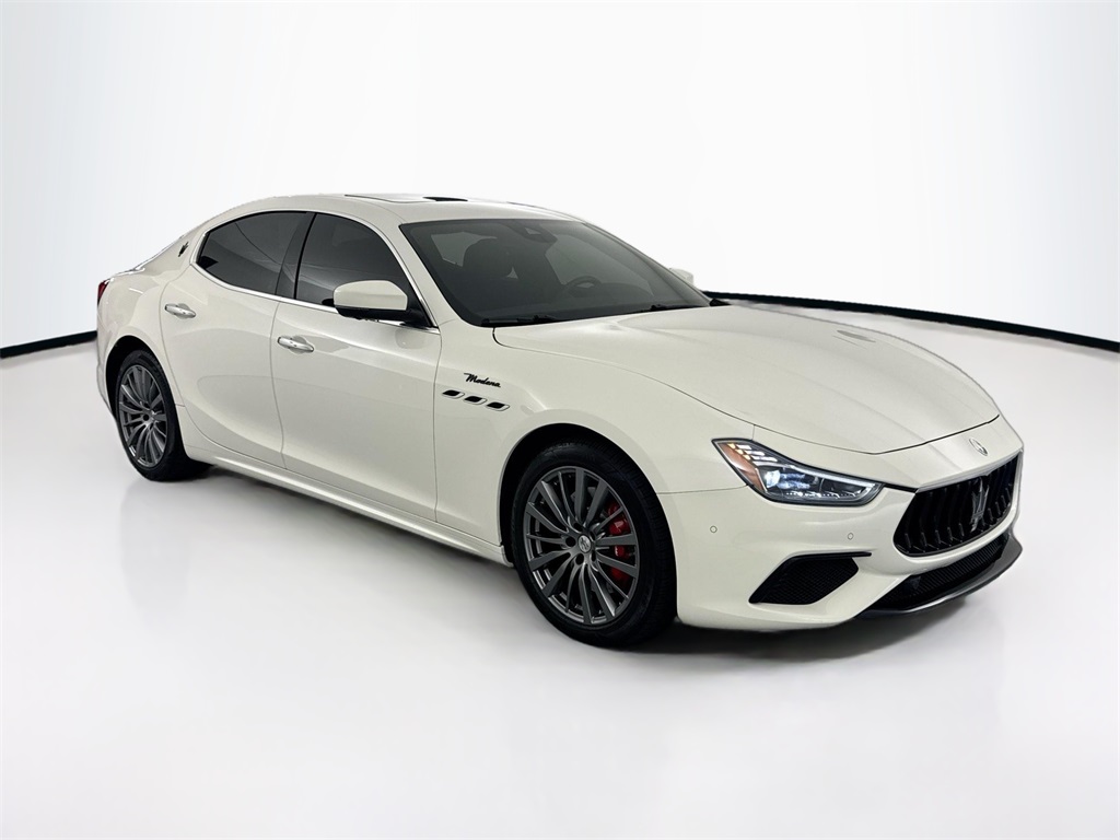 2023 Maserati Ghibli Modena Q4 photo 3