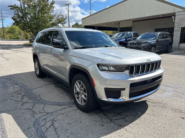 2021 Jeep Grand Cherokee Laredo photo 4