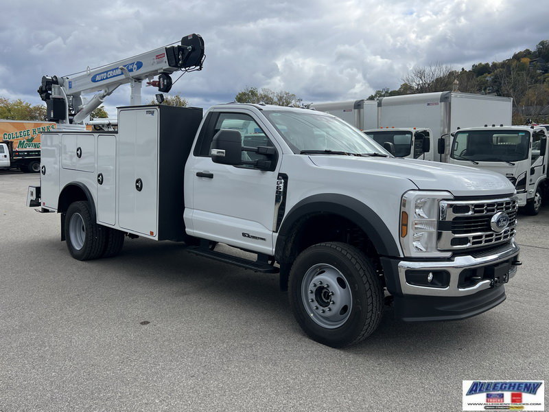 2025 Ford F-600 photo 4