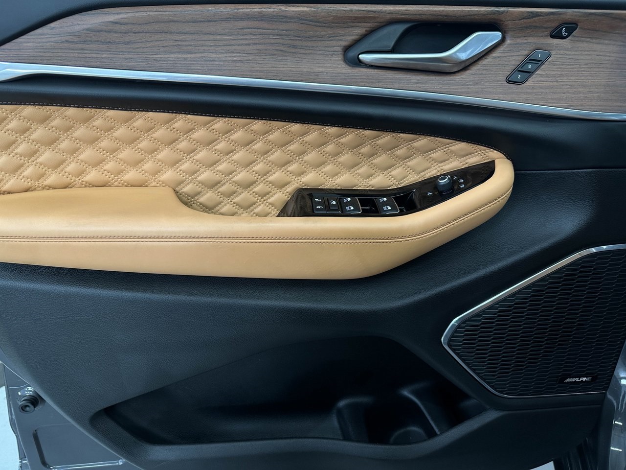2022 Jeep Grand Cherokee Summit photo 8