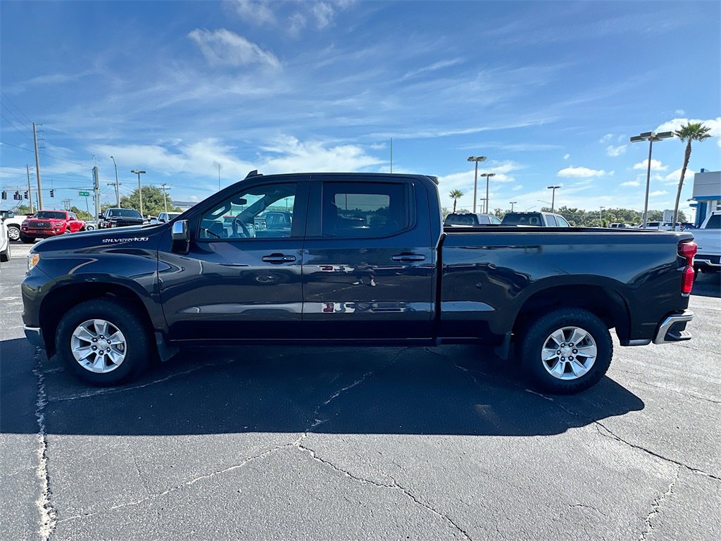 2024 Chevrolet Silverado 1500 LT photo 4