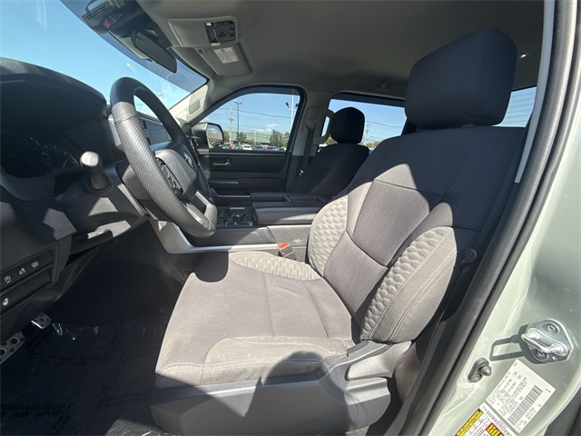 2022 Toyota Tundra SR5 CrewMax photo 11