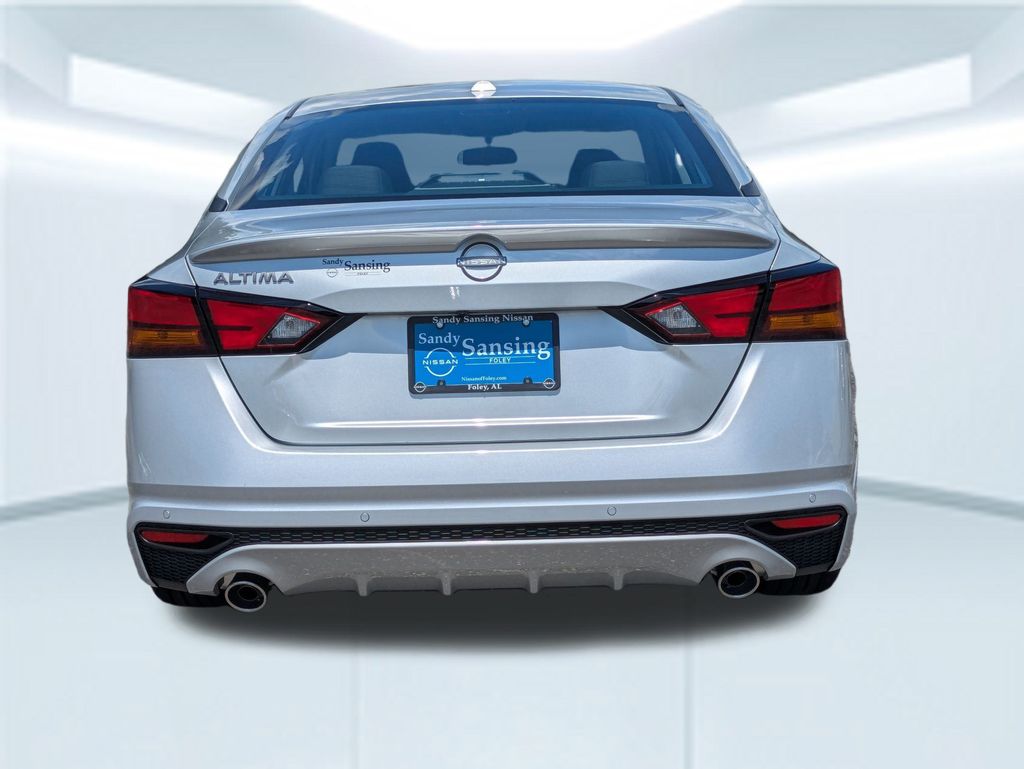 2025 Nissan Altima SV Special Edition photo 3
