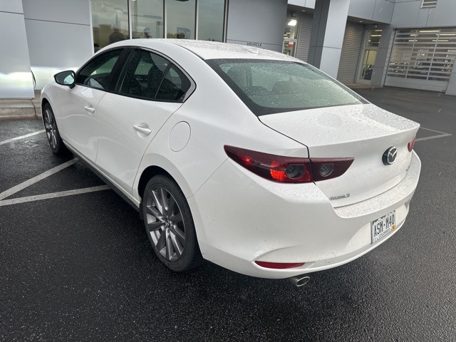 2020 Mazda Mazda3 Preferred photo 2