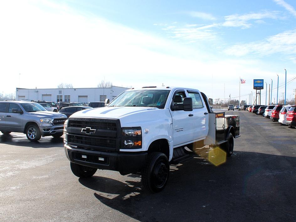 2022 Chevrolet Silverado 4500 Medium Duty Chassis Cab Work Truck's photo