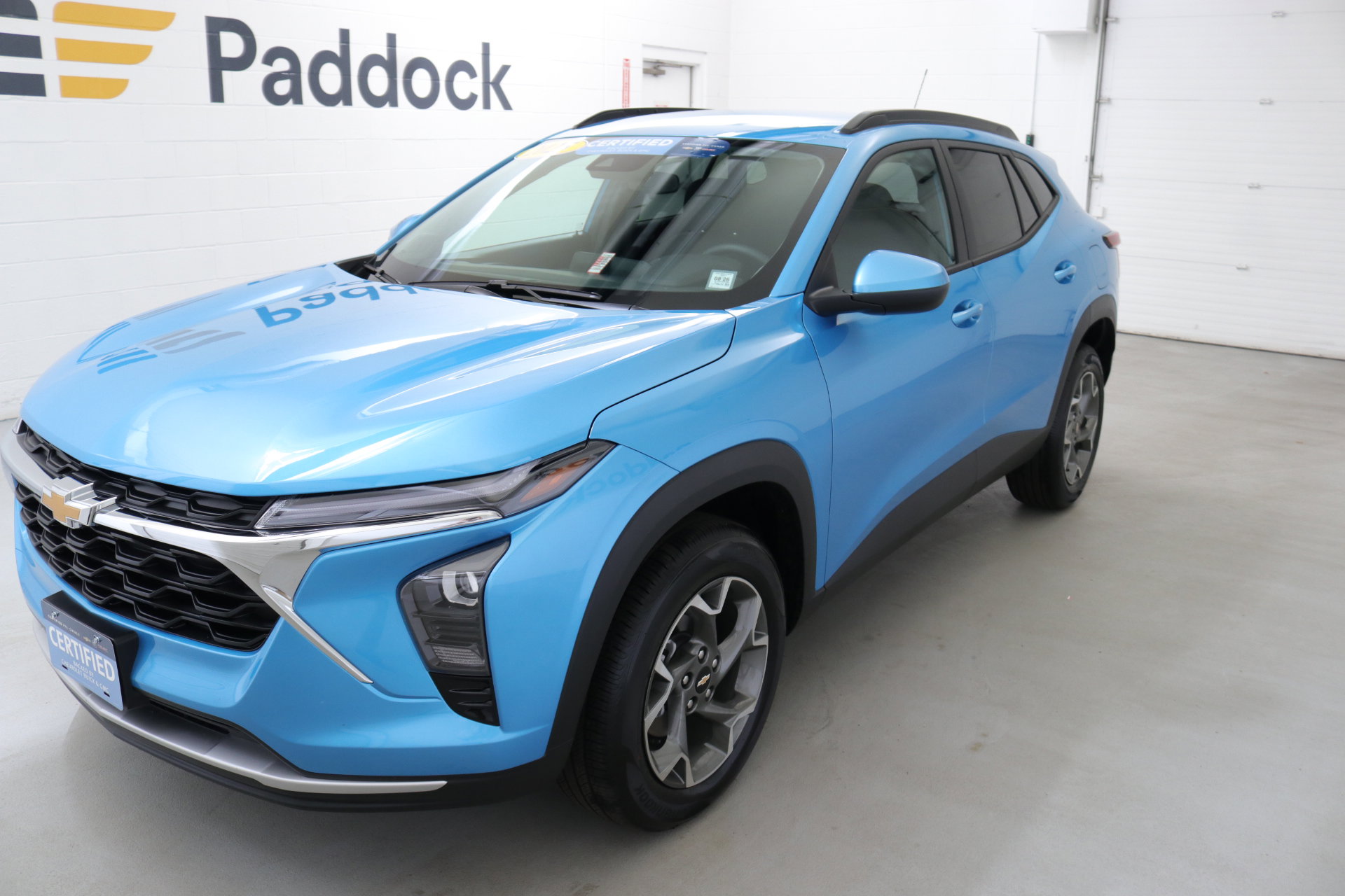 2025 Chevrolet Trax LT photo 3